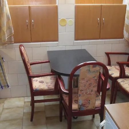 Casa de hóspedes Karolina 3*